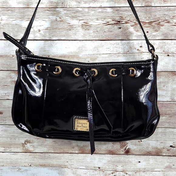Dooney & Bourke Handbags - Dooney & Bourke black patent leather drawstring, small zip satchel shoul…